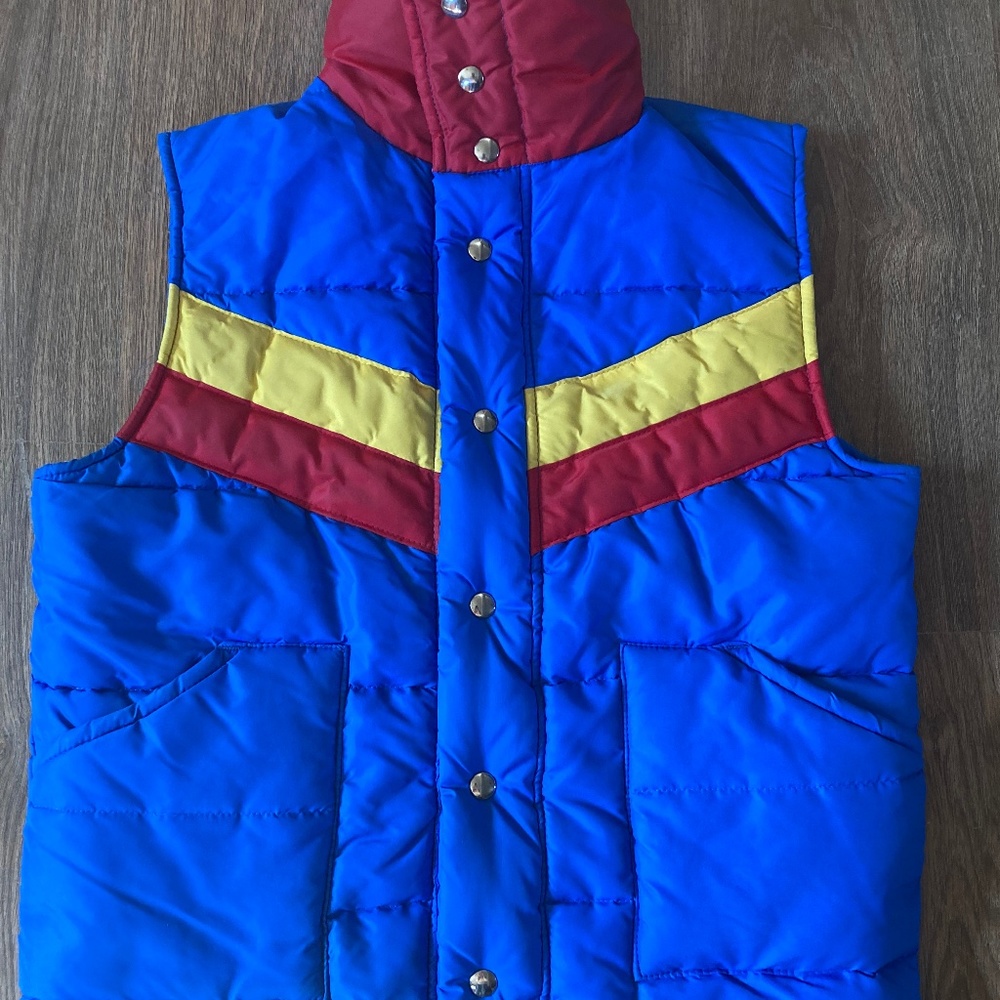 Menswear JC Penny Vintage Rainbow Vest, Snowmobile Apparel, Size Small